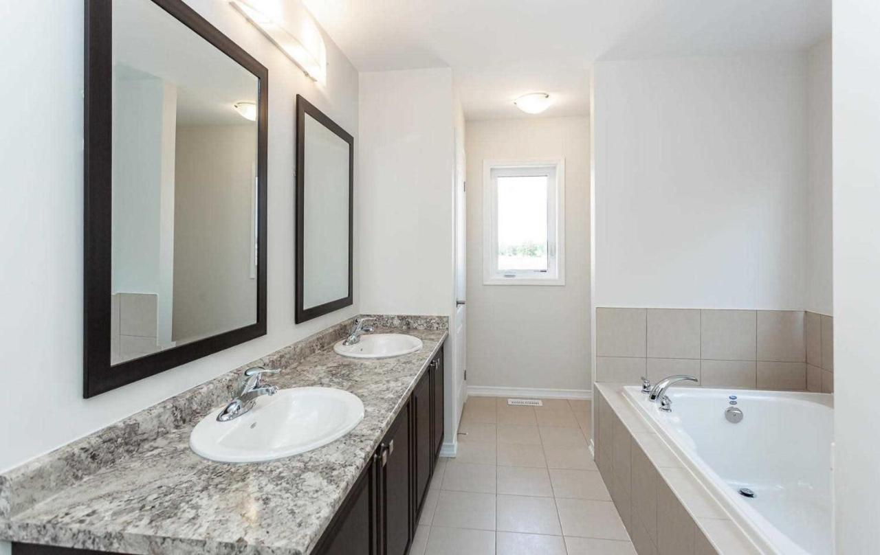 The Warm Welcome Suite Thorold Экстерьер фото